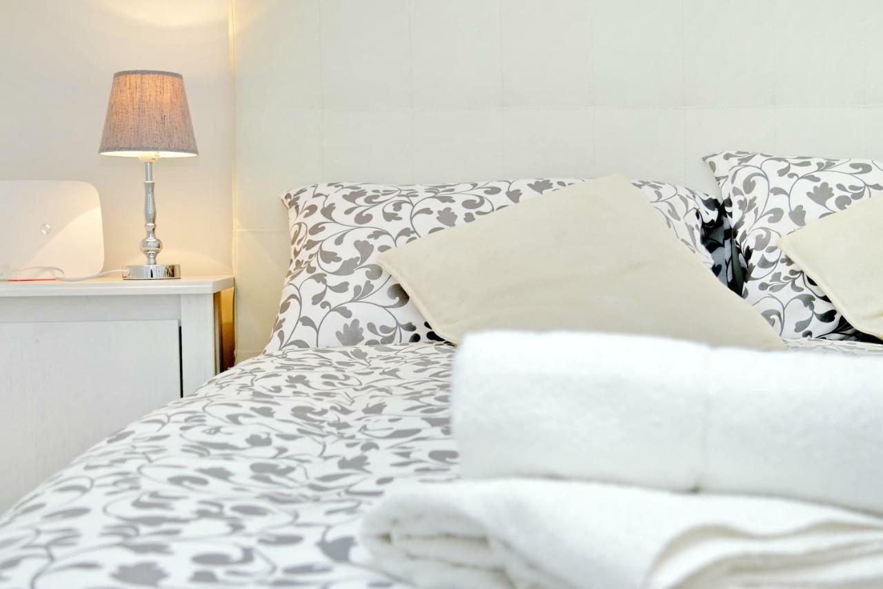 Bbhome Trastevere Station White Chic Apartment Roma Exterior foto